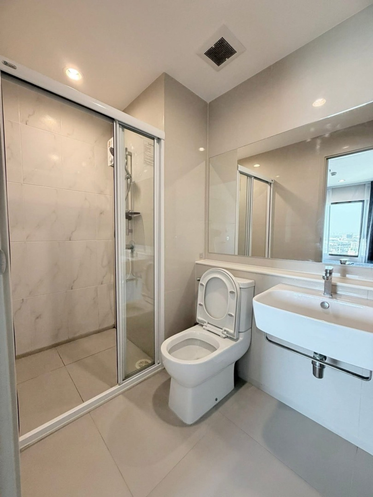 For RentCondoSamut Prakan,Samrong : #Z4838💥 050369 🔥Condo for rent Aspire Erawan Prime