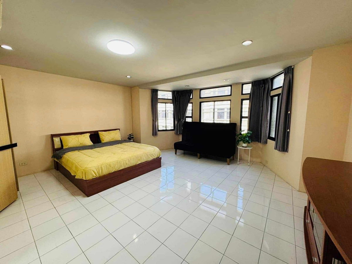 ให้เช่าทาวน์โฮมสุขุมวิท อโศก ทองหล่อ : 🚨[For Rent] **ว่างพร้อมจอง** ปล่อยเช่า Home Office สุขุมวิท 31 ใกล้ มศว ใกล้ MRT BTS อโศก (Chicha Castle Sukhumvit 31)