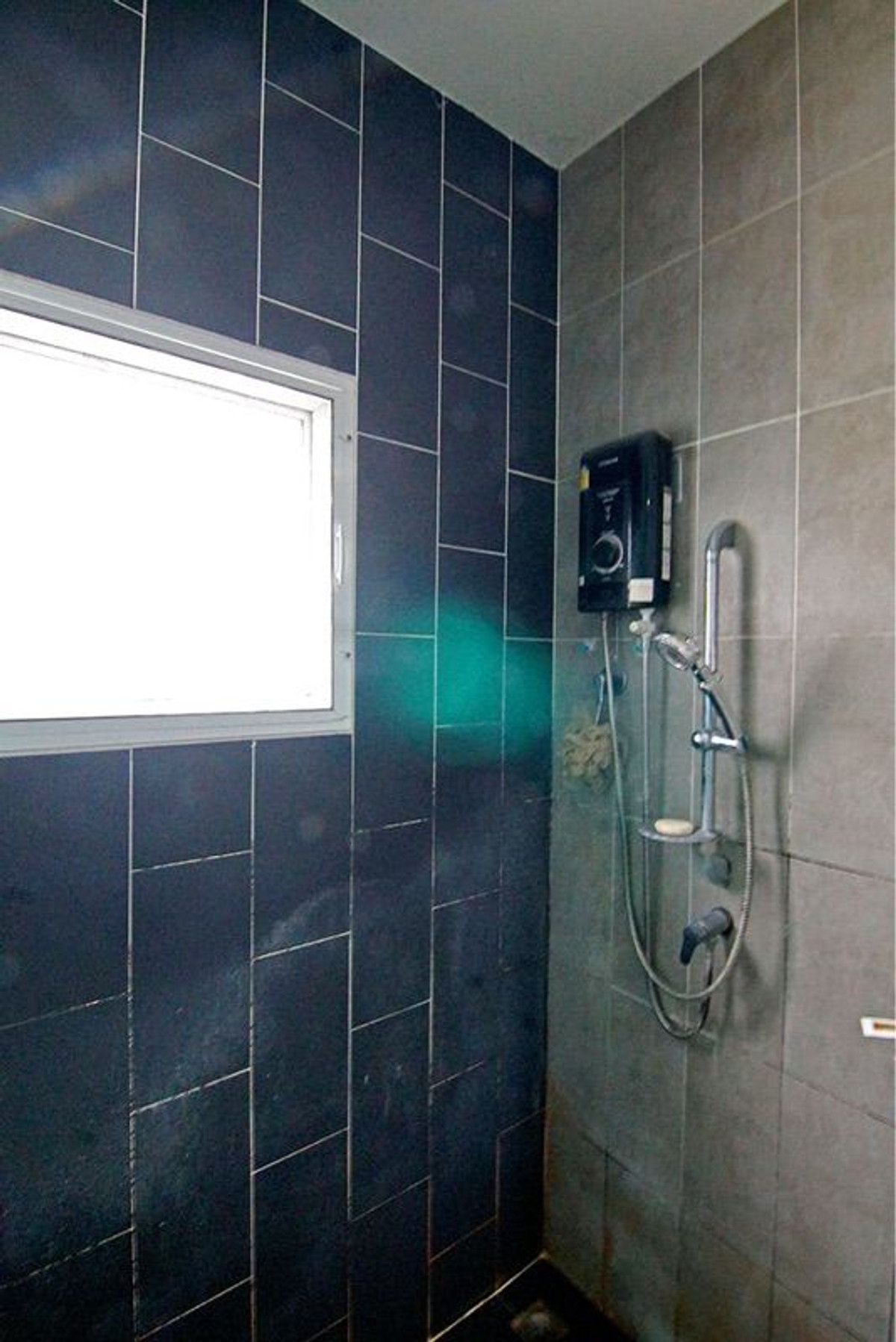 ขายทาวน์โฮมนวมินทร์ รามอินทรา : 19.4ตรว 3นอน3น้ำ ทาวน์โฮม 3 ชั้น Bless Town Ramintra 127 