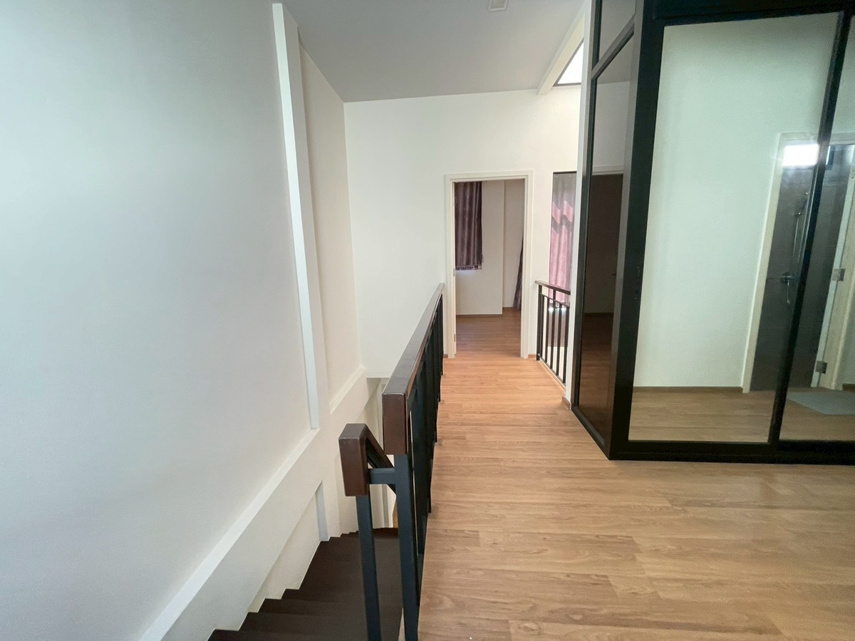 ให้เช่าทาวน์โฮมพระราม 5 ราชพฤกษ์ บางกรวย : ให้เช่า ทาวน์โฮม 3 ชั้น พร้อมอยู่ เปี่ยมสุข ติดถนนกาญจนาภิเษก ใกล้ รร.เทพศิรินทร์ นนทบุรี ทางด่วน ศรีรัช 