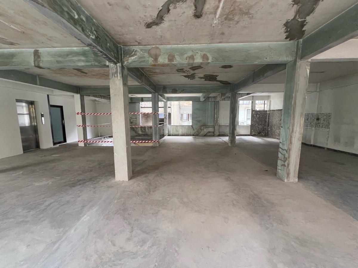 ให้เช่าร้านค้า/ตลาดนัดสีลม ศาลาแดง บางรัก : ปล่อยเช่า พื้นที่ธุรกิจ ศาลาแดง MRT สีลม 230 เมตร ใกล้ Dusit Central Park