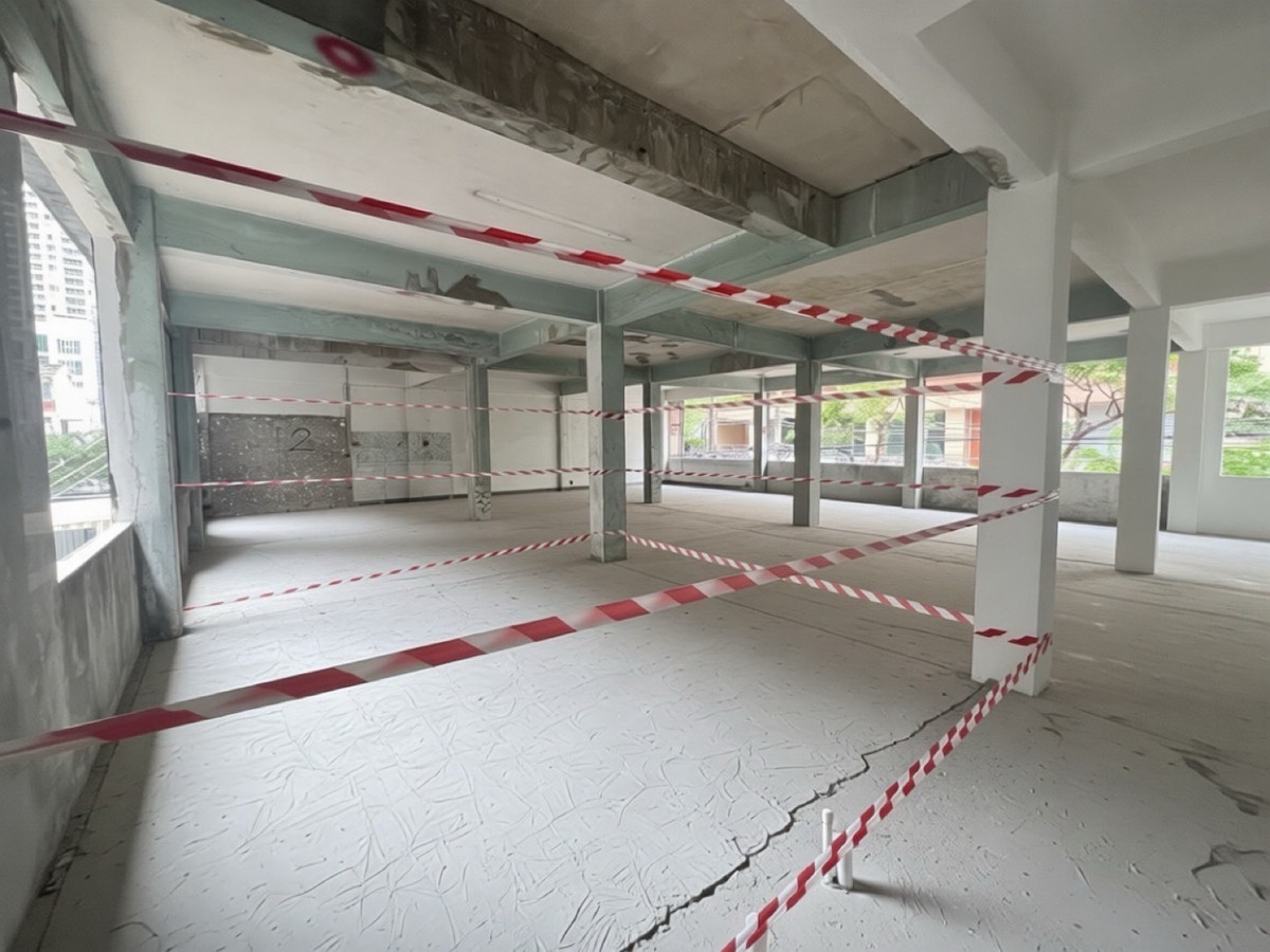 ให้เช่าร้านค้า/ตลาดนัดสีลม ศาลาแดง บางรัก : ปล่อยเช่า พื้นที่ธุรกิจ ศาลาแดง MRT สีลม 230 เมตร ใกล้ Dusit Central Park