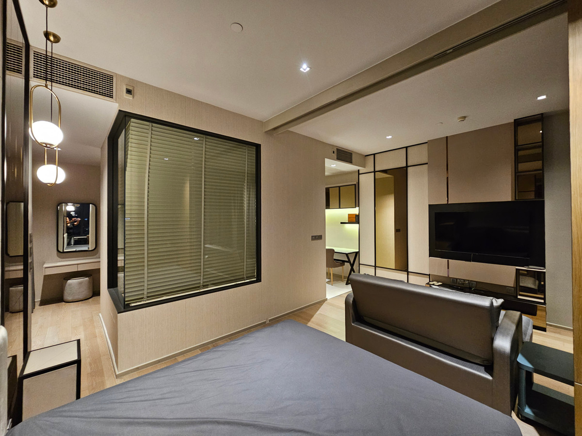 For RentCondoSilom, Saladaeng, Bangrak : แอสตัน สีลม  ให้เช่า 1 นอน 1 น้ำ พื้นที่ 50 ตรม  36,000 บาท สนใจโทร น้อง 096-2615656 พร้อมให้นัดหมายเข้าชมทุกวัน  Ashton Silom 1bed 1 bath 50 Sq,m Rental price 36,000 Baht   call Nong 096-2615656 Ready to touring everyday