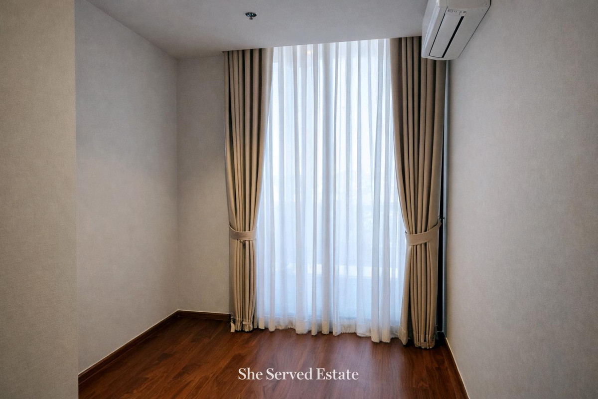 For RentCondoSathorn, Narathiwat : For Rent ◈ One Altitude Charoenkrung ◈ 2 Bedrooms + Maid’s Quarter • Brand New Unit • Fully Furnished • Ready to Move In