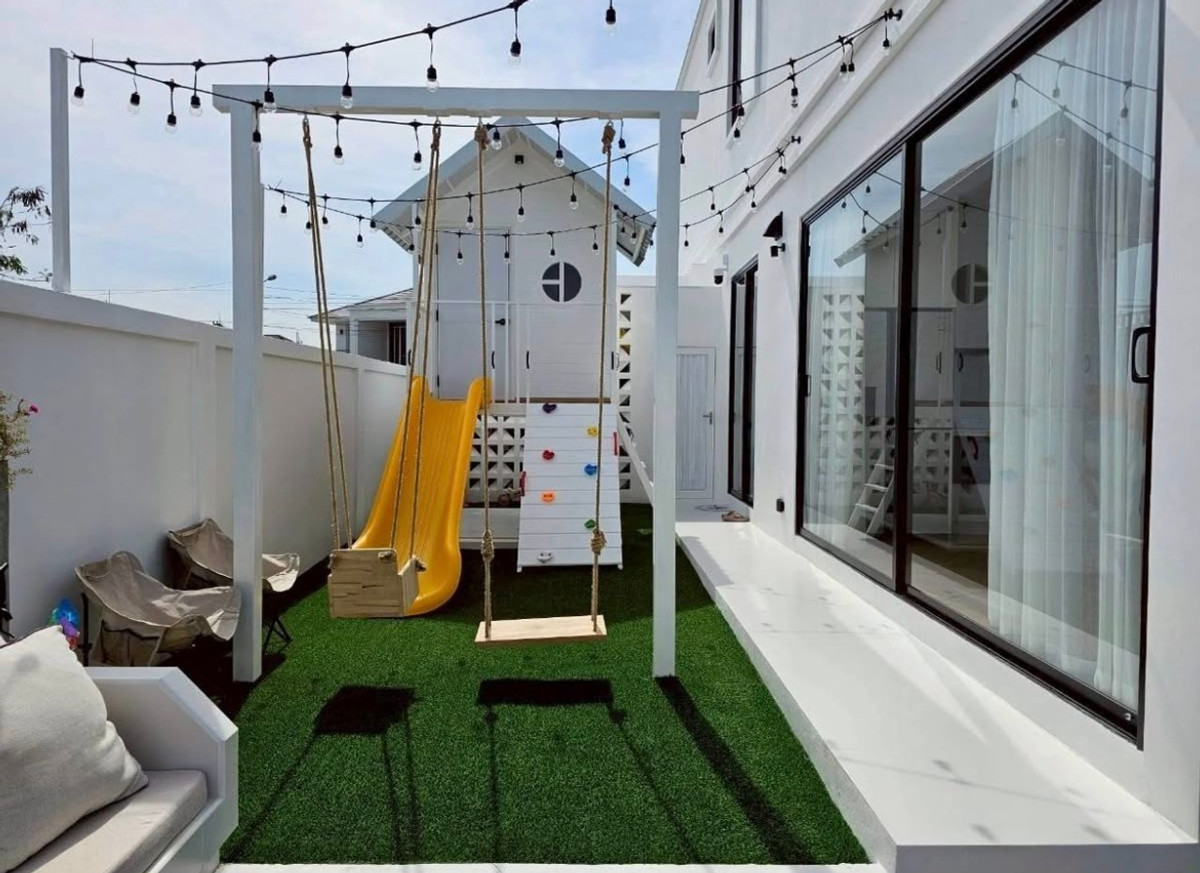 For SaleHouseNawamin, Ramindra : Nakarin Garden Village / 4 Bedrooms (FOR SALE), Nakarin Garden Village / 4 Bedrooms (FOR SALE) POON173