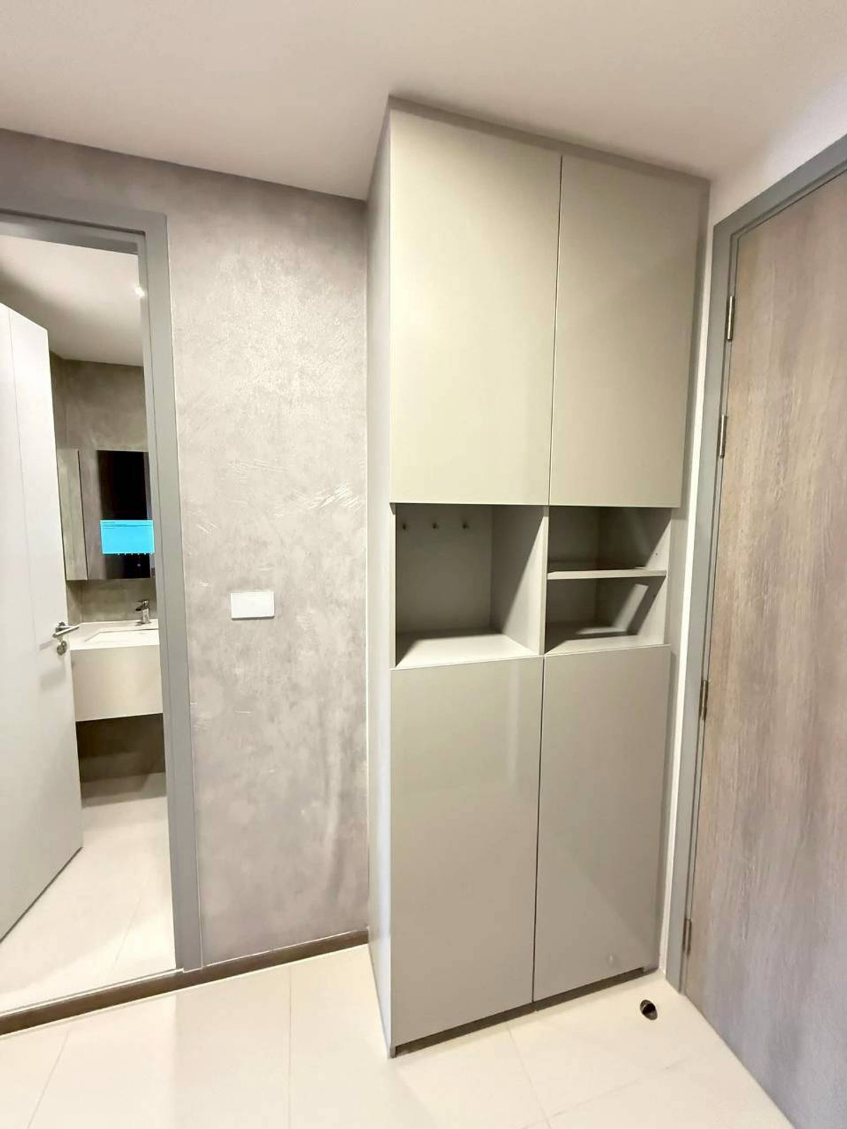 For RentCondoRatchadapisek, Huaikwang, Suttisan : ✅ SHB114 ✅ Line : @p2nproperty