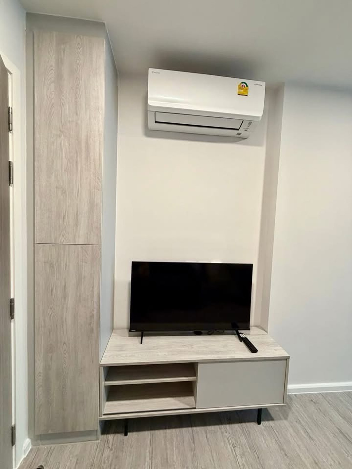 ให้เช่าคอนโดบางนา แบริ่ง ลาซาล : ปล่อยเช่า Atmoz Tropicana บางนา (กม.4)