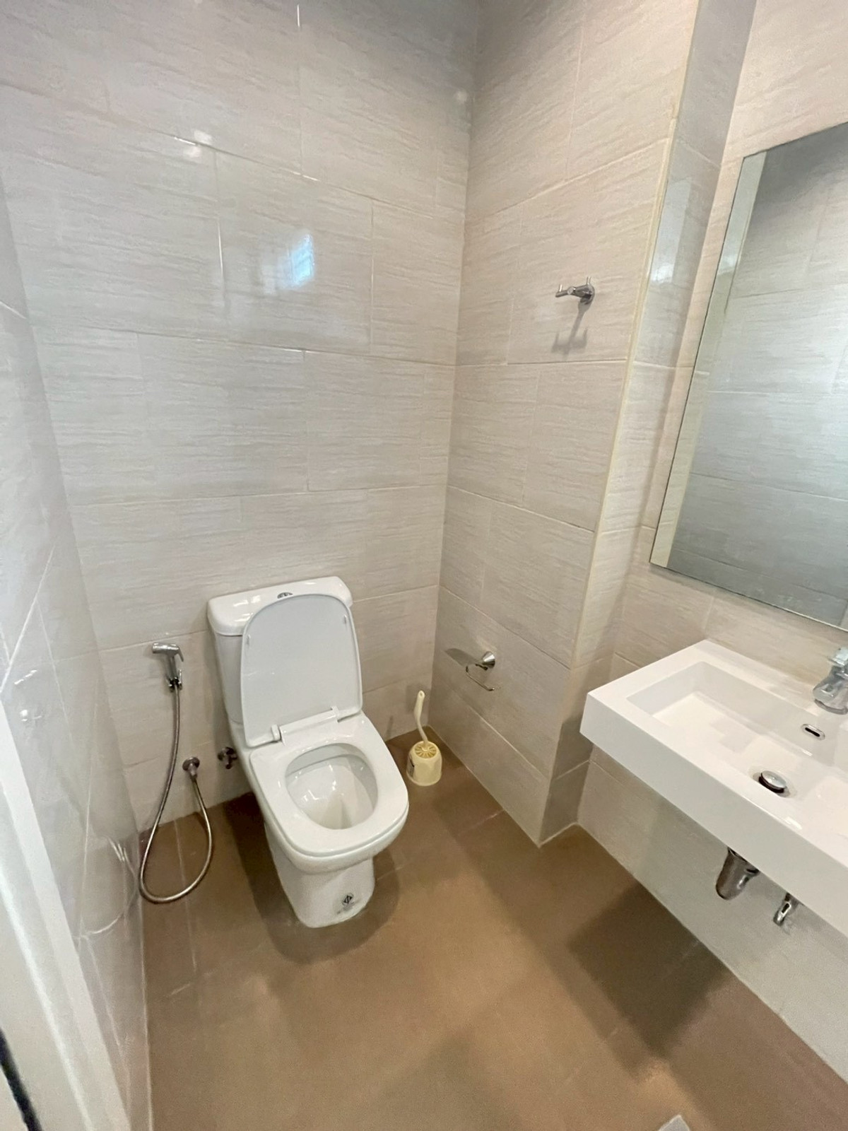 ให้เช่าทาวน์โฮมพระราม 5 ราชพฤกษ์ บางกรวย : ให้เช่า ทาวน์โฮม 3 ชั้น พร้อมอยู่ เปี่ยมสุข ติดถนนกาญจนาภิเษก ใกล้ รร.เทพศิรินทร์ นนทบุรี ทางด่วน ศรีรัช 