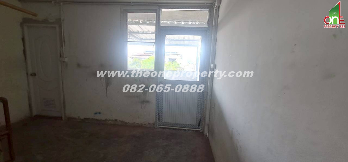 ขายอาคารพาณิชย์นครปฐม : อาคารพาณิชย์ 4.5 ชั้นหลังริม 20 ตรว. ซ.เพชรเกษม99แยก2 ถ.เพชรเกษม ต.อ้อมใหญ่ อ.สามพราน จ.นครปฐม