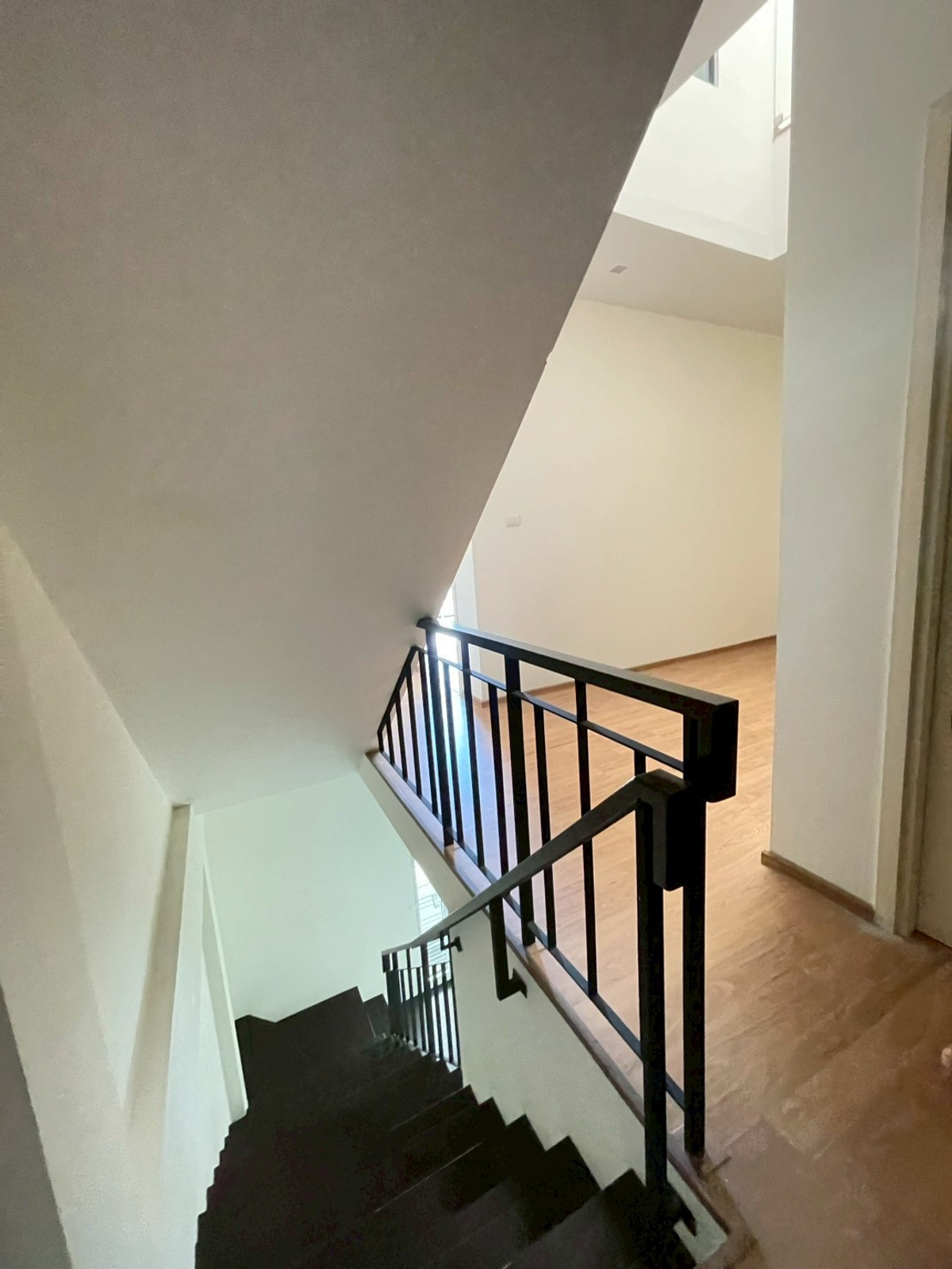 ให้เช่าทาวน์โฮมพระราม 5 ราชพฤกษ์ บางกรวย : ให้เช่า ทาวน์โฮม 3 ชั้น พร้อมอยู่ เปี่ยมสุข ติดถนนกาญจนาภิเษก ใกล้ รร.เทพศิรินทร์ นนทบุรี ทางด่วน ศรีรัช 