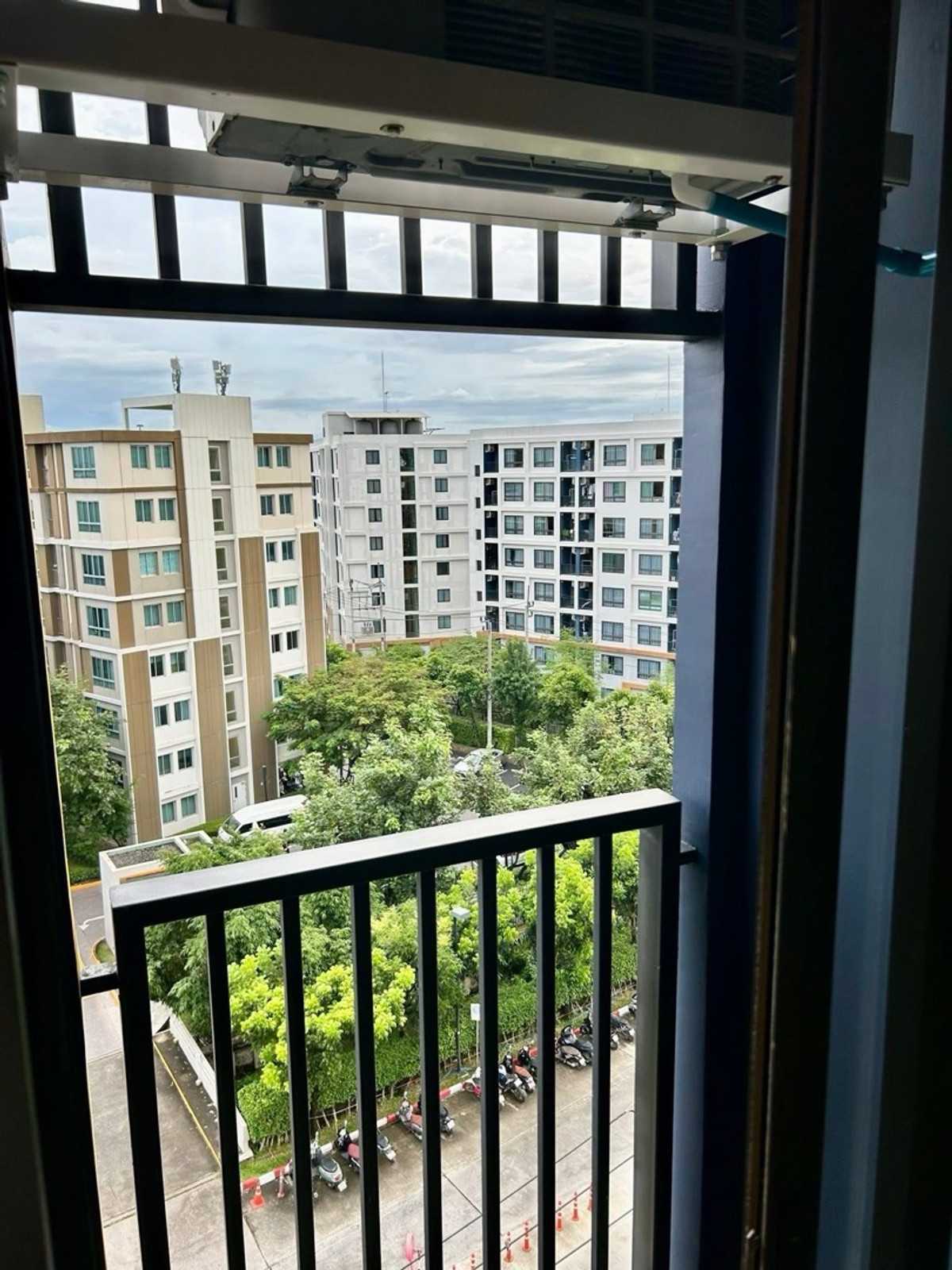 ให้เช่าคอนโดปทุมธานี รังสิต ธรรมศาสตร์ : ให้เช่า Dcondo Shine 