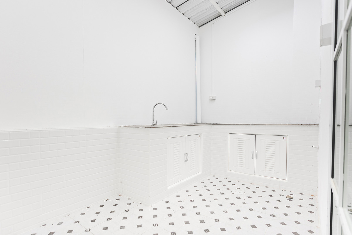 ขายอาคารพาณิชย์โชคชัย4 ลาดพร้าว71 : CB032♛♚อาคารพาณิชย์ 4 ห้องนอน ขาย⚝ลาดพร้าว♜MRT ภาวนา∞065-9423251,099-5919653▚Line@sureresidence