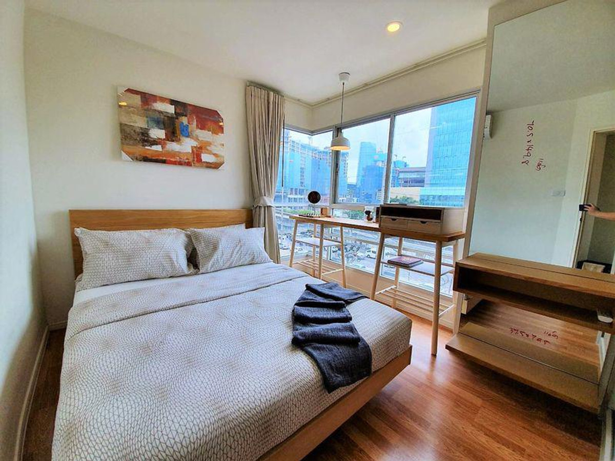 For SaleCondoKhlongtoei, Kluaynamthai : Lumpini Place Rama4 - Ratchadapisek / Studio (SALE WITH TENENT), Lumpini Place Rama4 - Ratchadapisek / Studio (sale with tenant) BJ031