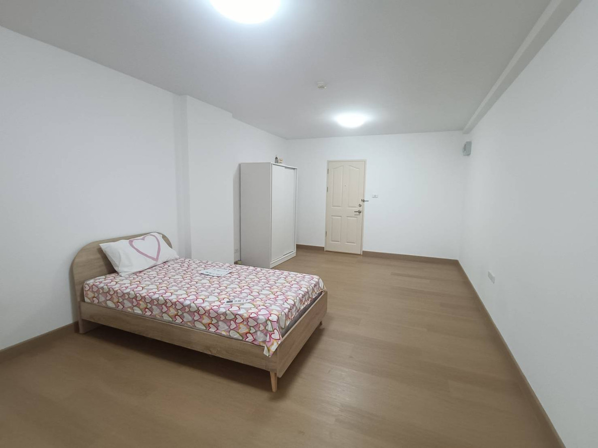 ขายคอนโดรัชดา ห้วยขวาง : คอนโด ศุภาลัย ซิตี้ สอร์ท พื้นที่ 31 ตรม. ชั้น 7 วิวเมือง โครงการสงบน่าอยู่ 