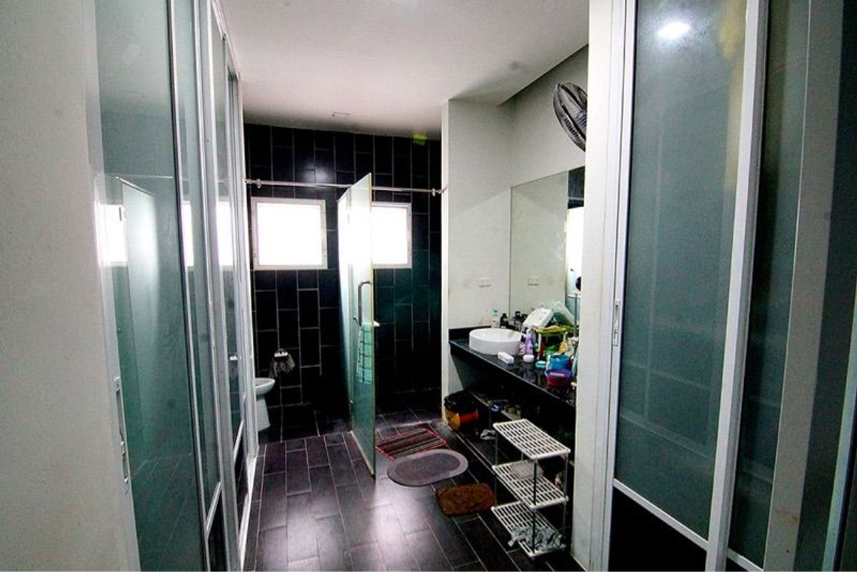 ขายทาวน์โฮมนวมินทร์ รามอินทรา : 19.4ตรว 3นอน3น้ำ ทาวน์โฮม 3 ชั้น Bless Town Ramintra 127 