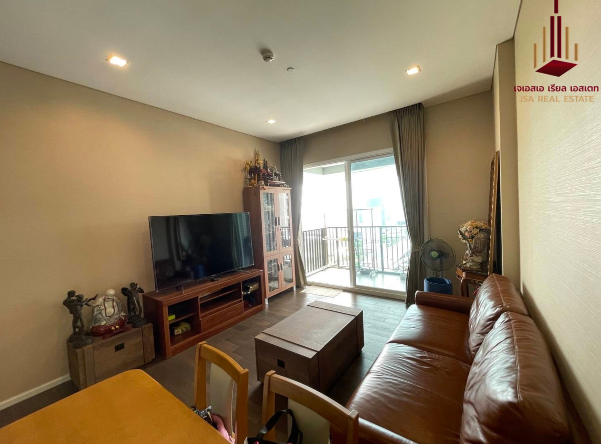 For SaleCondoLadprao, Central Ladprao : ✨ For Sale: The Saint Residences Condo ✨ 💰 Only 8,650,000 THB, best price, full garden view, there is a room ready to make an appointment to view. If interested, contact Mr. James Mar.