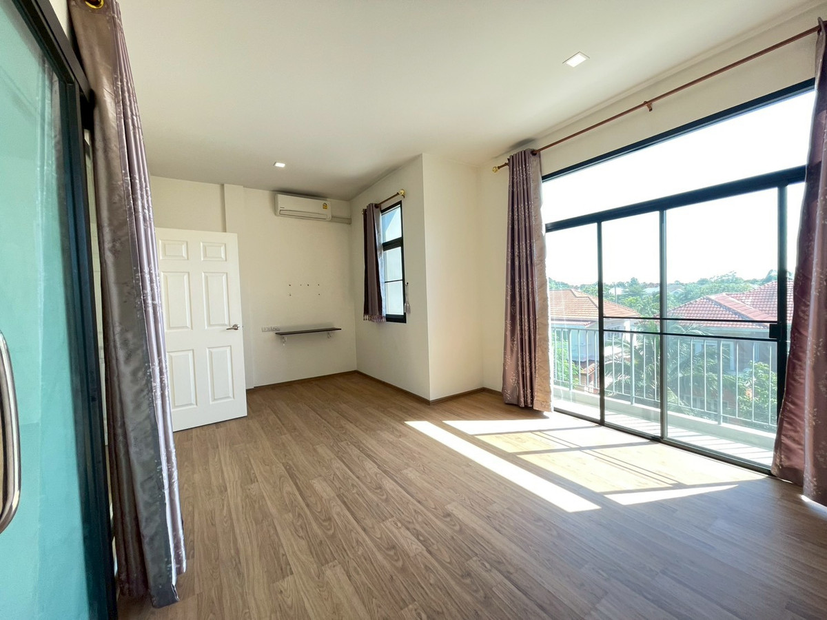 ให้เช่าทาวน์โฮมพระราม 5 ราชพฤกษ์ บางกรวย : ให้เช่า ทาวน์โฮม 3 ชั้น พร้อมอยู่ เปี่ยมสุข ติดถนนกาญจนาภิเษก ใกล้ รร.เทพศิรินทร์ นนทบุรี ทางด่วน ศรีรัช 