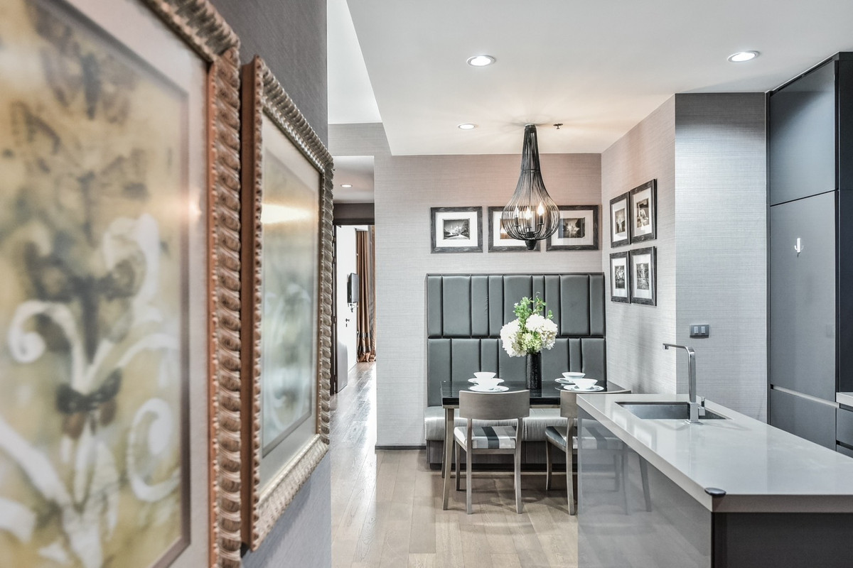 คอนโดสาทร นราธิวาส : The Diplomat Sathorn:  2bed 2bath 77sqm. 2XFl. 22,500,000 Rent: 65,000/mth. Am: 0656199198