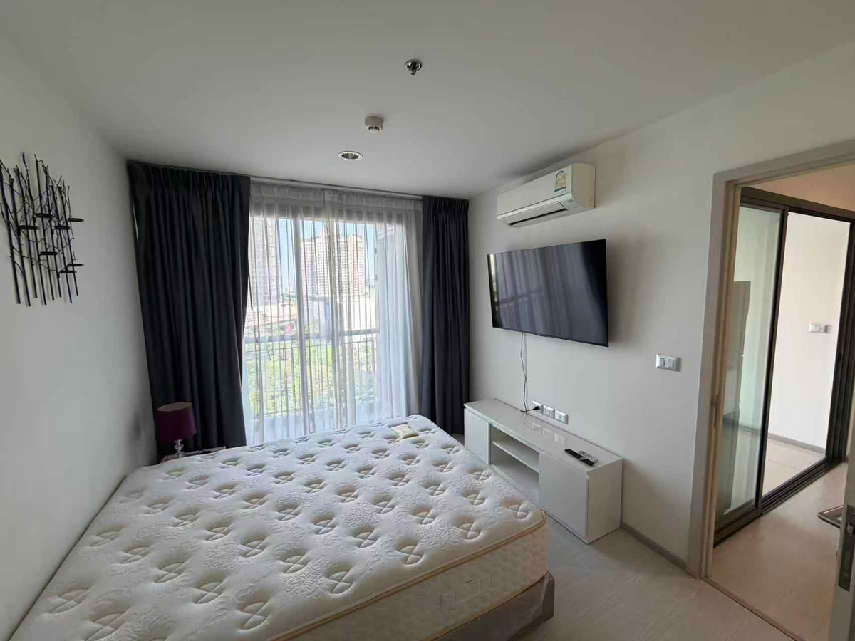 For RentCondoSukhumvit, Asoke, Thonglor : Rhythm Sukhumvit 42 45 sq.m. 7th Floor  200m to BTS Ekkamai Rent 27000thb