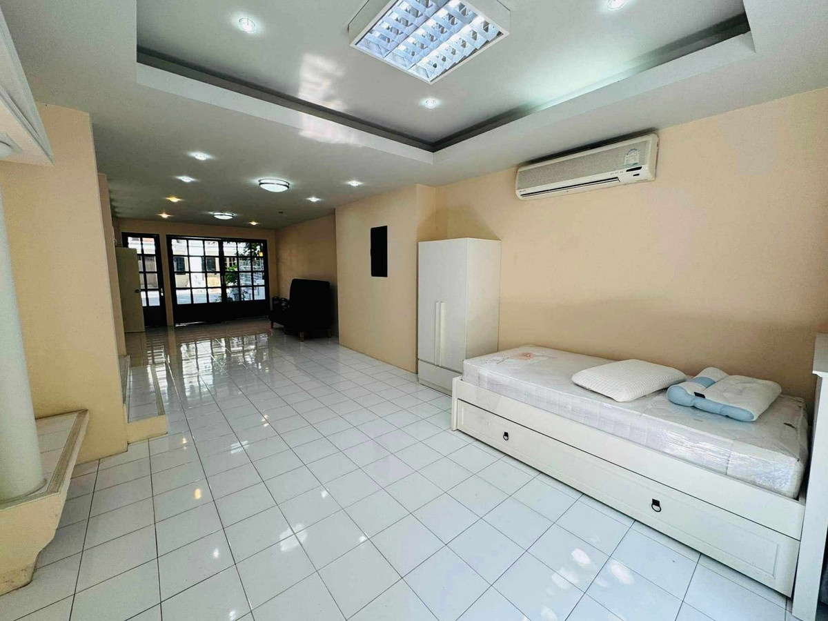 ให้เช่าทาวน์โฮมสุขุมวิท อโศก ทองหล่อ : 🚨[For Rent] **ว่างพร้อมจอง** ปล่อยเช่า Home Office สุขุมวิท 31 ใกล้ มศว ใกล้ MRT BTS อโศก (Chicha Castle Sukhumvit 31)