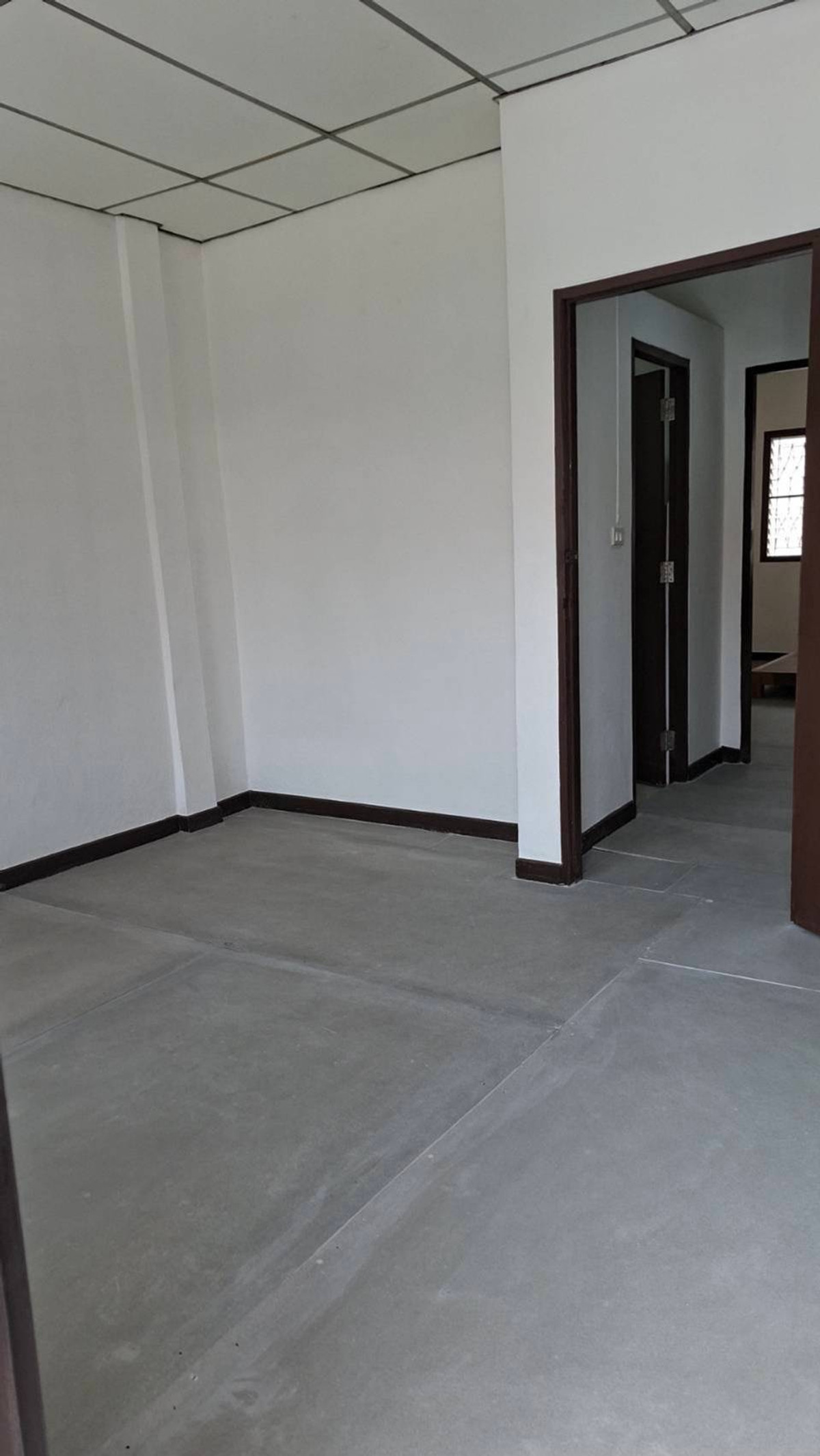 ให้เช่าทาวน์โฮมเสรีไทย-นิด้า : ให้เช่าทาวน์เฮ้าส์ หมู่บ้านศรีประจักษ์ ใกล้ โรงเรียนเตรียมอุดมศึกษาน้อมเกล้า เพียง 4 นาที