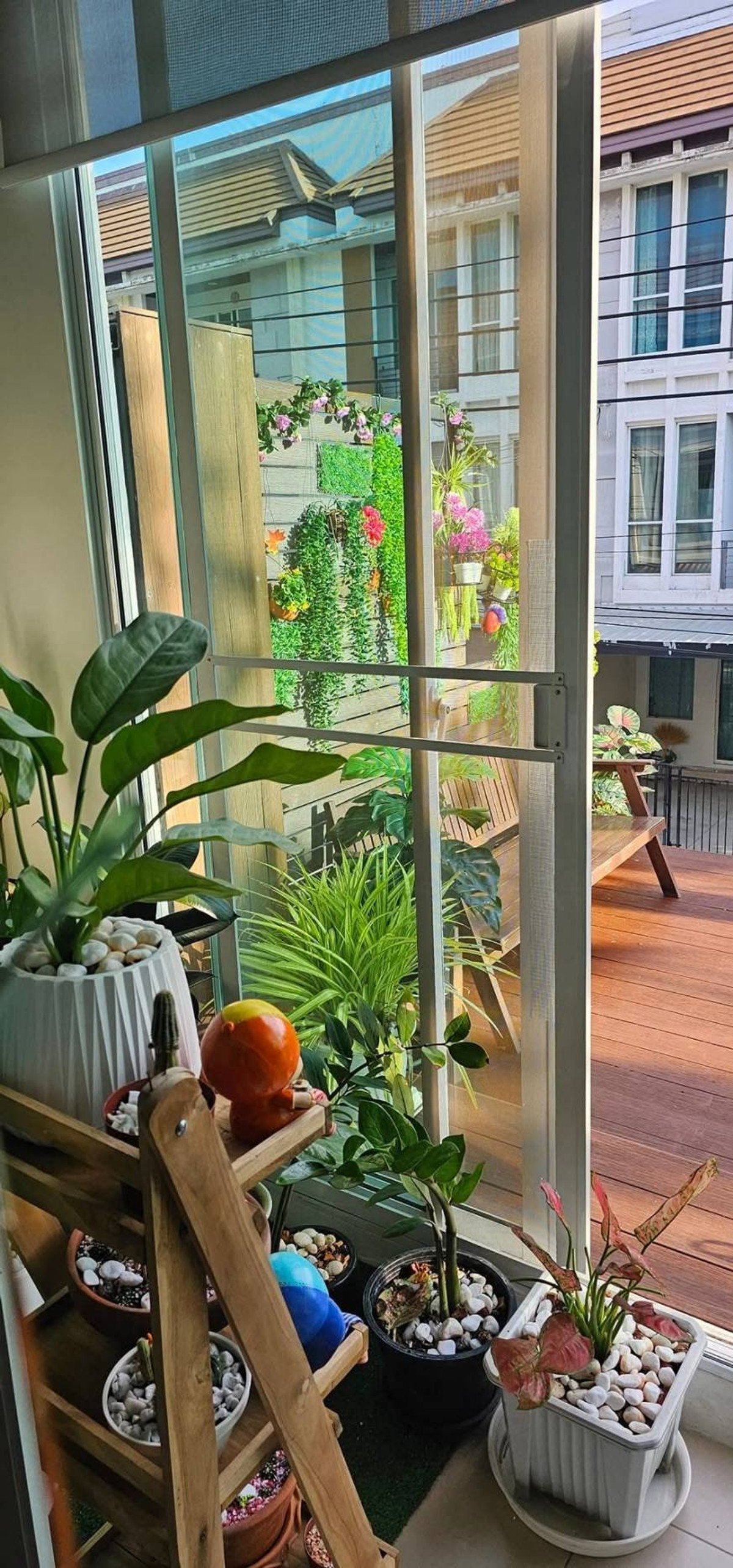 For RentTownhomeLadprao101, Happy Land, The Mall Bang Kapi : Townhouse for rent ✨ Baan Klang Muang Ladprao 87 ✨ 3 bedrooms, 4 bathrooms, corner unit, fully furnished and equipped with appliances.