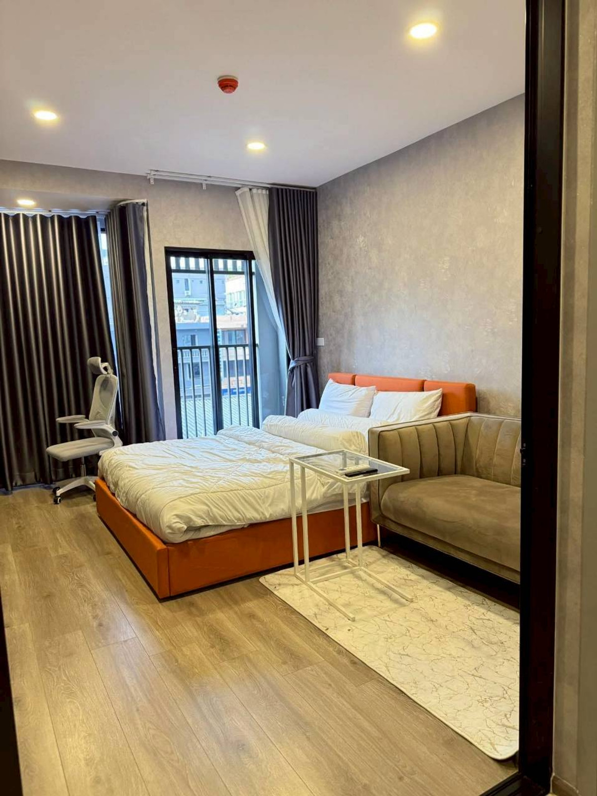 ให้เช่าคอนโดรัชดา ห้วยขวาง : ✅ SHB114 ✅ Line : @p2nproperty