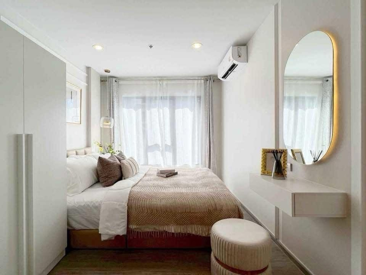 For RentCondoThaphra, Talat Phlu, Wutthakat : 💙@condocurator 💙 For rent Regent Home Wutthakat, fully furnished. There is a washing machine [PM4762]