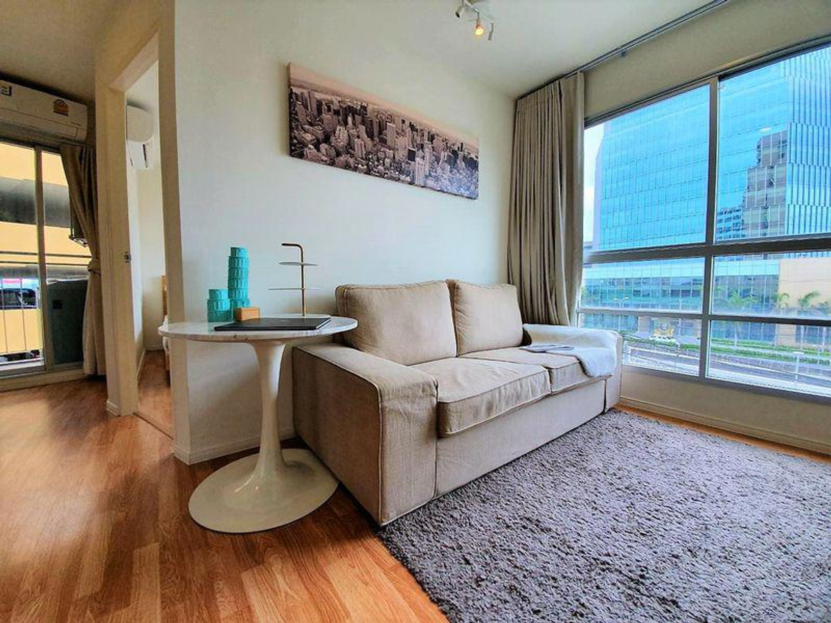 For SaleCondoKhlongtoei, Kluaynamthai : Lumpini Place Rama4 - Ratchadapisek / Studio (SALE WITH TENENT), Lumpini Place Rama4 - Ratchadapisek / Studio (sale with tenant) BJ031