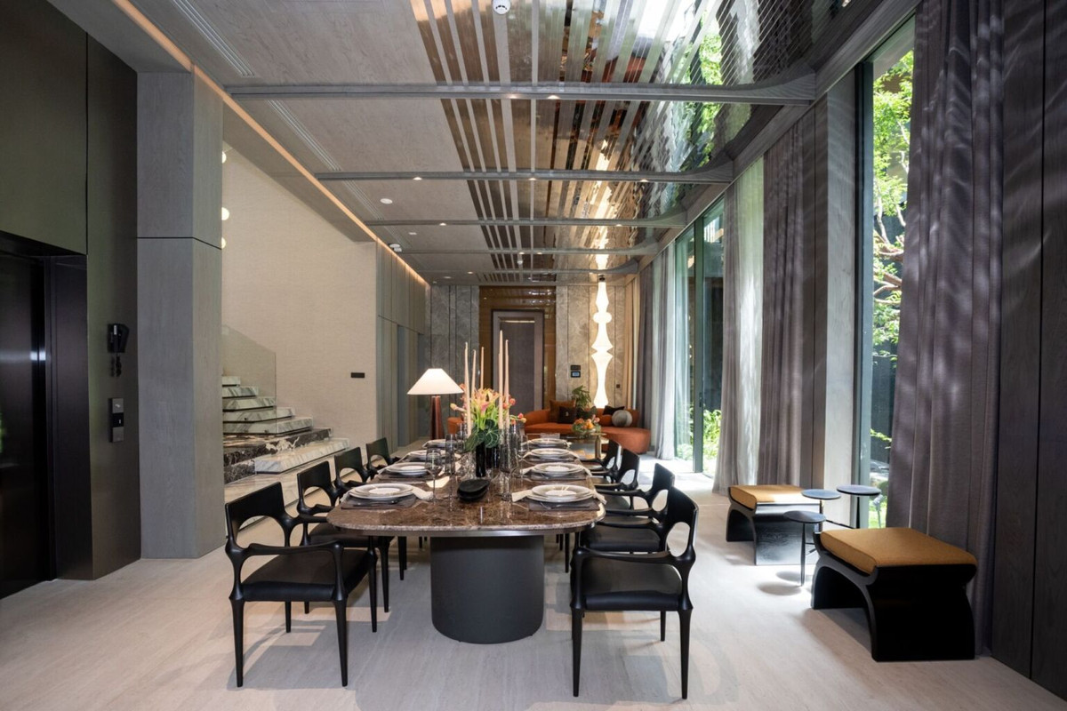 ขายบ้านบางซื่อ วงศ์สว่าง เตาปูน : Sonle Residences: 180sqwah 1,365sqm. 5bed 8bath 3storey private pool 260,000,000 Am: 0656199198