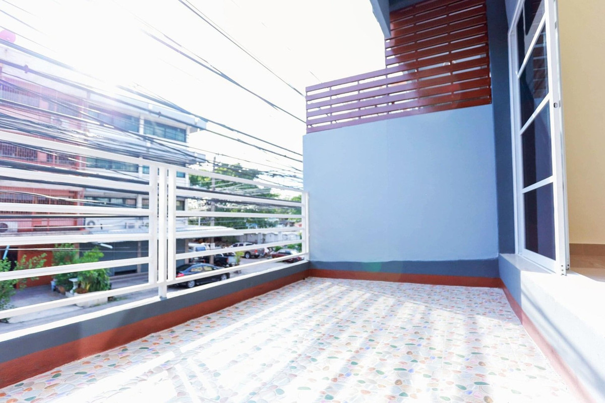 ขายทาวน์โฮมลาดพร้าว101 แฮปปี้แลนด์ : CB016♛♚ทาวน์เฮ้าส์ 3 ห้องนอน ขาย⚝แฮปปี้แลนด์♜MRT บางกะปิ∞099-5919653,065-9423251▚Line@sureresidence