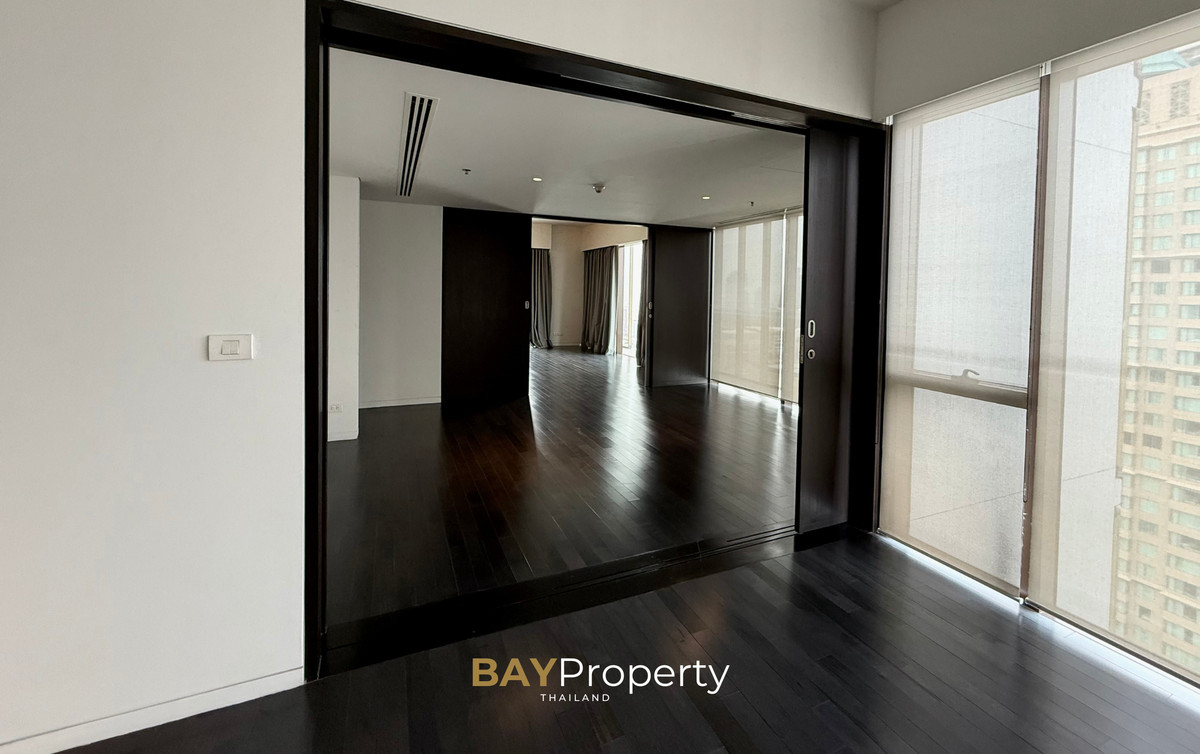 For RentCondoWitthayu, Chidlom, Langsuan, Ploenchit : For Rent : Hansar Residence ( 3 Bedrooms | 269.89 sq.m. with Private Elevator )