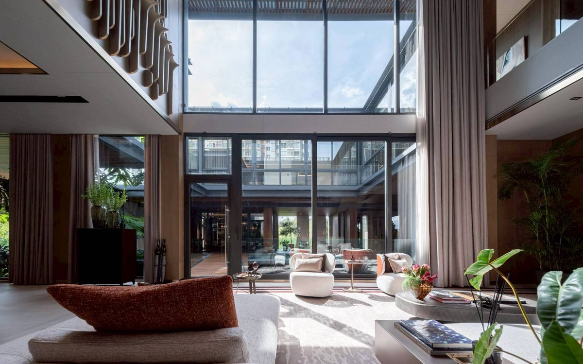 ขายบ้านบางซื่อ วงศ์สว่าง เตาปูน : Sonle Residences: 180sqwah 1,365sqm. 5bed 8bath 3storey private pool 260,000,000 Am: 0656199198