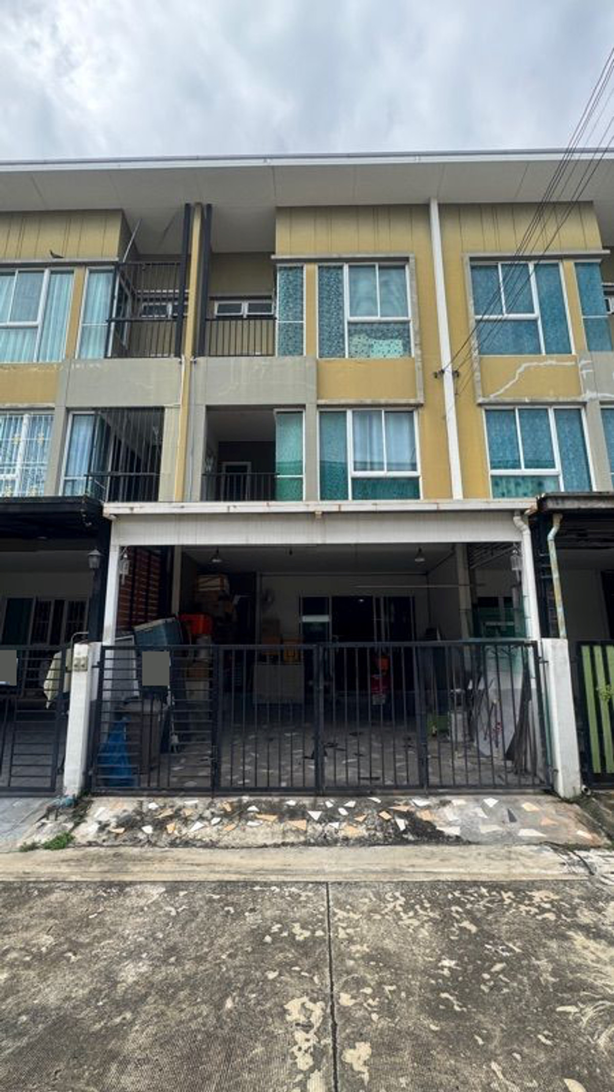 For SaleTownhomeNawamin, Ramindra : 19.4 sq m, 3 bedrooms, 3 bathrooms, 3-story townhome, Bless Town Ramintra 127