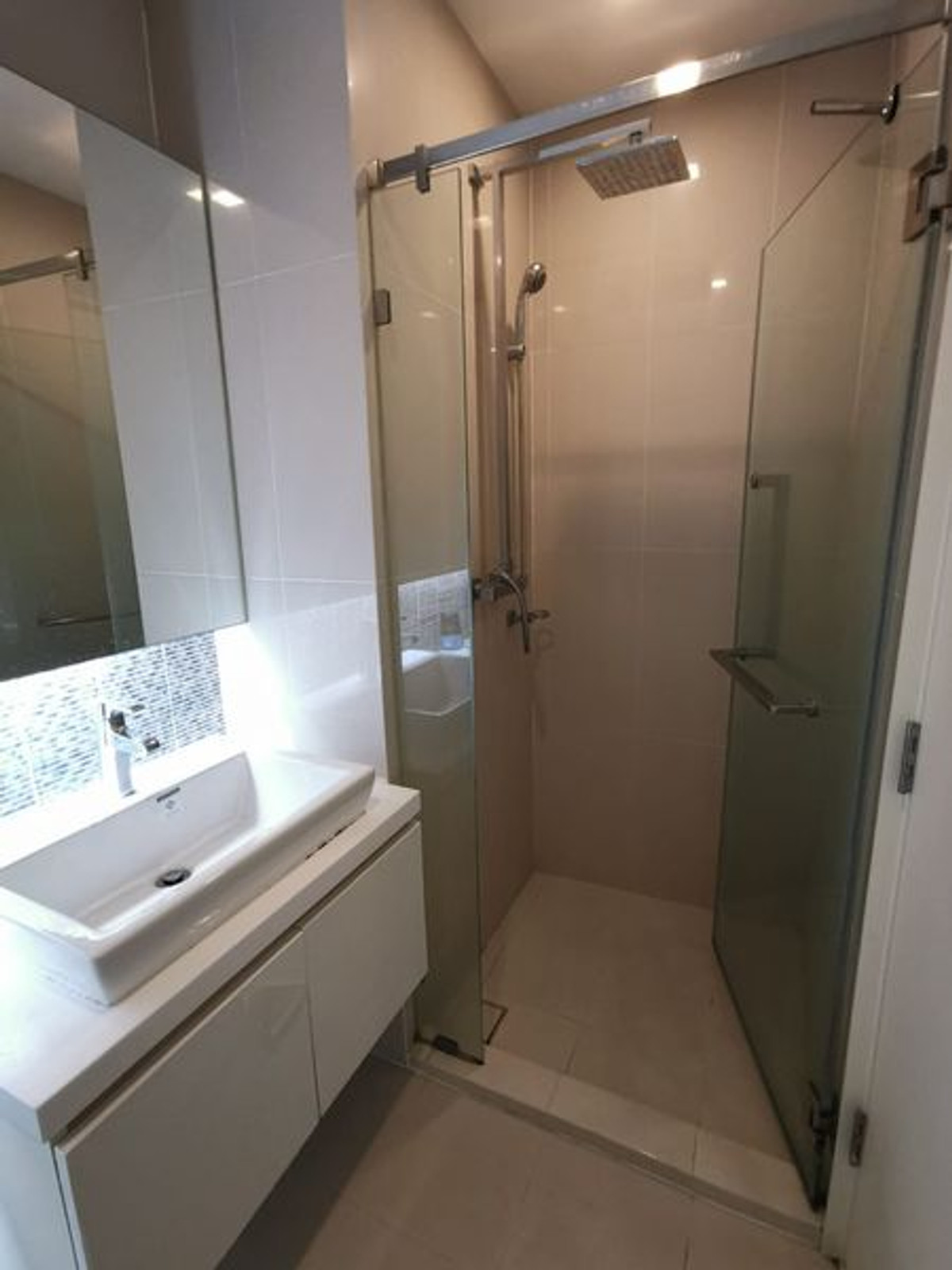 ให้เช่าคอนโดราชเทวี พญาไท : Condolette Ize Ratchatewi【𝐑𝐄𝐍𝐓】🔥ห้องขนาดกะทัดรัดแต่จัดสัดส่วนดี สไตล์ทันสมัย เหมาะกับคนที่ต้องการพื้นที่อยู่อาศัยที่คล่องตัว🔥 ติดต่อไลน์ไอดี: @hacondo