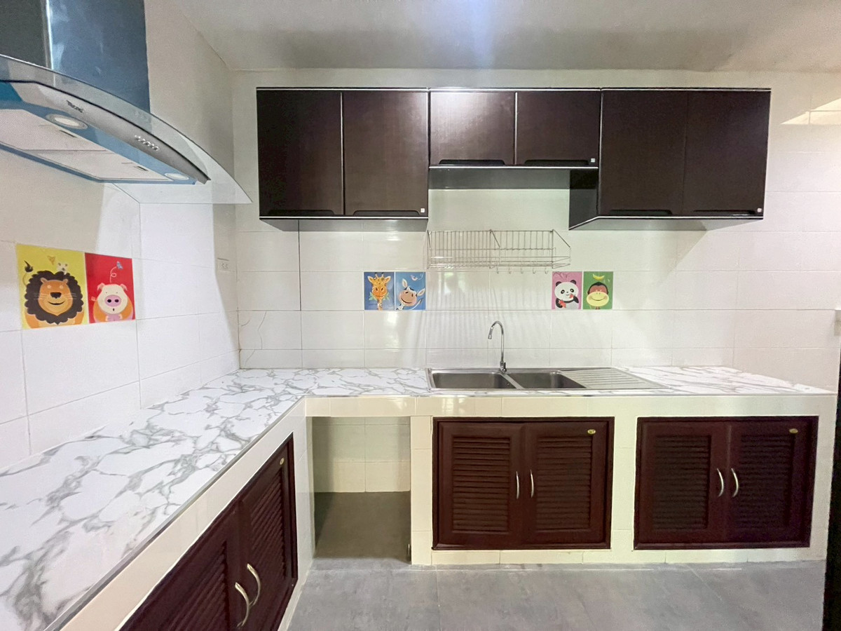 ให้เช่าทาวน์โฮมพระราม 5 ราชพฤกษ์ บางกรวย : ให้เช่า ทาวน์โฮม 3 ชั้น พร้อมอยู่ เปี่ยมสุข ติดถนนกาญจนาภิเษก ใกล้ รร.เทพศิรินทร์ นนทบุรี ทางด่วน ศรีรัช 