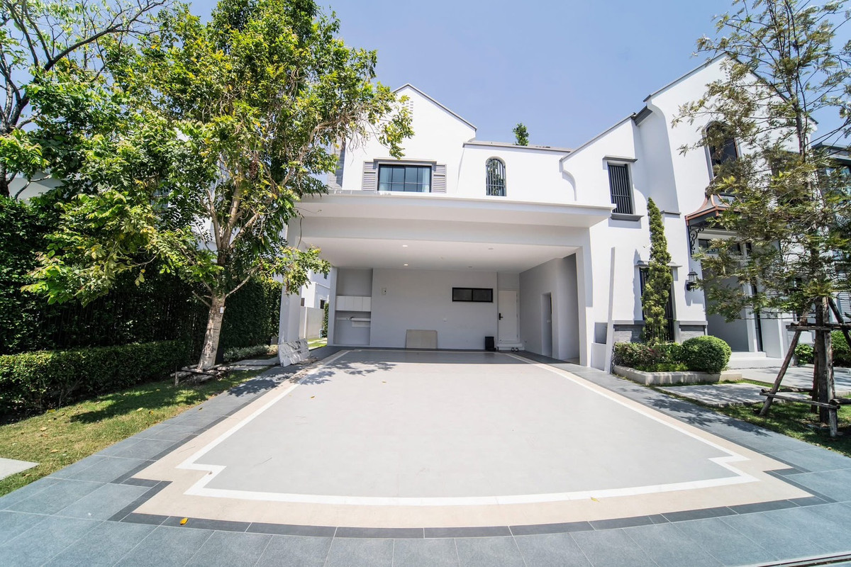 For RentHousePattanakan, Srinakarin : 📌 Luxury house for rent NANTAWAN Nantawan Rama 9 - Krungthep Kreetha New Road.