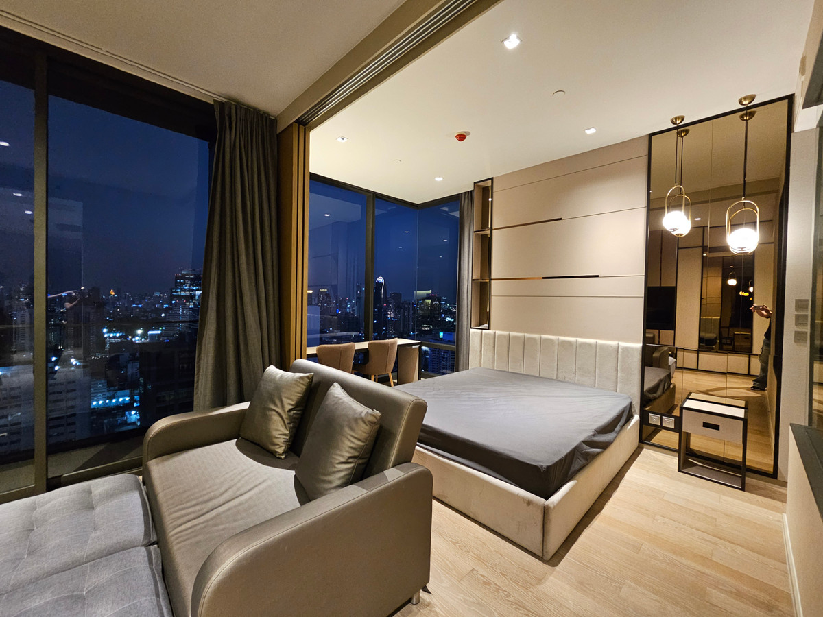 ให้เช่าคอนโดสีลม ศาลาแดง บางรัก : แอสตัน สีลม  ให้เช่า 1 นอน 1 น้ำ พื้นที่ 50 ตรม  36,000 บาท สนใจโทร น้อง 096-2615656 พร้อมให้นัดหมายเข้าชมทุกวัน  Ashton Silom 1bed 1 bath 50 Sq,m Rental price 36,000 Baht   call Nong 096-2615656 Ready to touring everyday