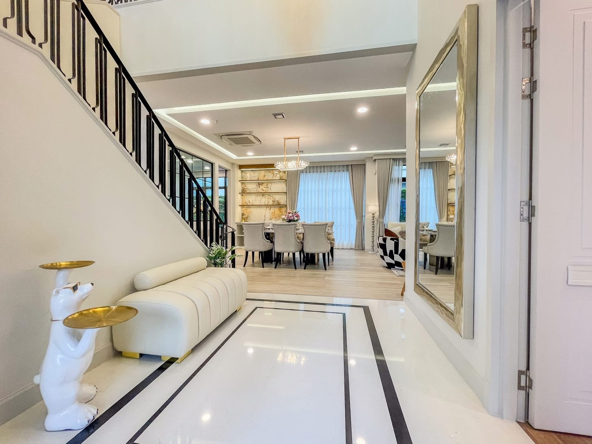 For RentHousePattanakan, Srinakarin : 📌 Luxury house for rent NANTAWAN Nantawan Rama 9 - Krungthep Kreetha New Road.