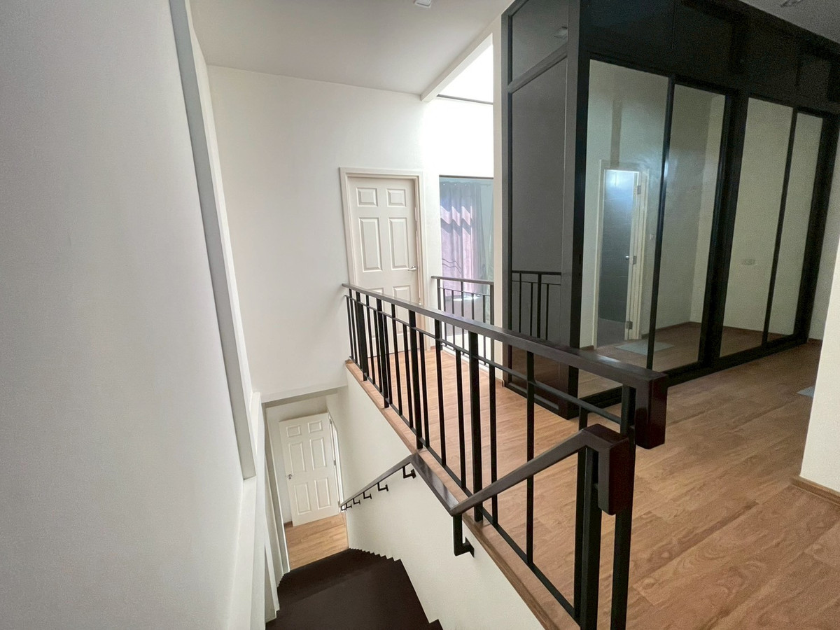 ให้เช่าทาวน์โฮมพระราม 5 ราชพฤกษ์ บางกรวย : ให้เช่า ทาวน์โฮม 3 ชั้น พร้อมอยู่ เปี่ยมสุข ติดถนนกาญจนาภิเษก ใกล้ รร.เทพศิรินทร์ นนทบุรี ทางด่วน ศรีรัช 