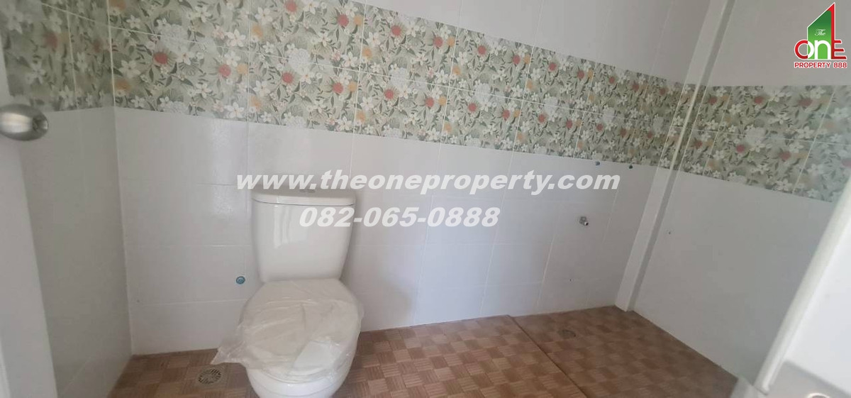 ขายอาคารพาณิชย์นครปฐม : อาคารพาณิชย์ 4.5 ชั้นหลังริม 20 ตรว. ซ.เพชรเกษม99แยก2 ถ.เพชรเกษม ต.อ้อมใหญ่ อ.สามพราน จ.นครปฐม