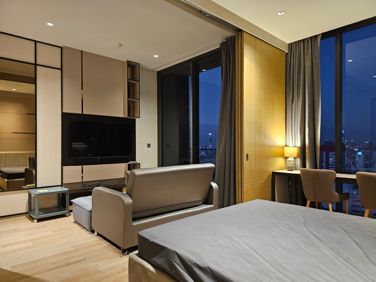 For RentCondoSilom, Saladaeng, Bangrak : แอสตัน สีลม  ให้เช่า 1 นอน 1 น้ำ พื้นที่ 50 ตรม  36,000 บาท สนใจโทร น้อง 096-2615656 พร้อมให้นัดหมายเข้าชมทุกวัน  Ashton Silom 1bed 1 bath 50 Sq,m Rental price 36,000 Baht   call Nong 096-2615656 Ready to touring everyday