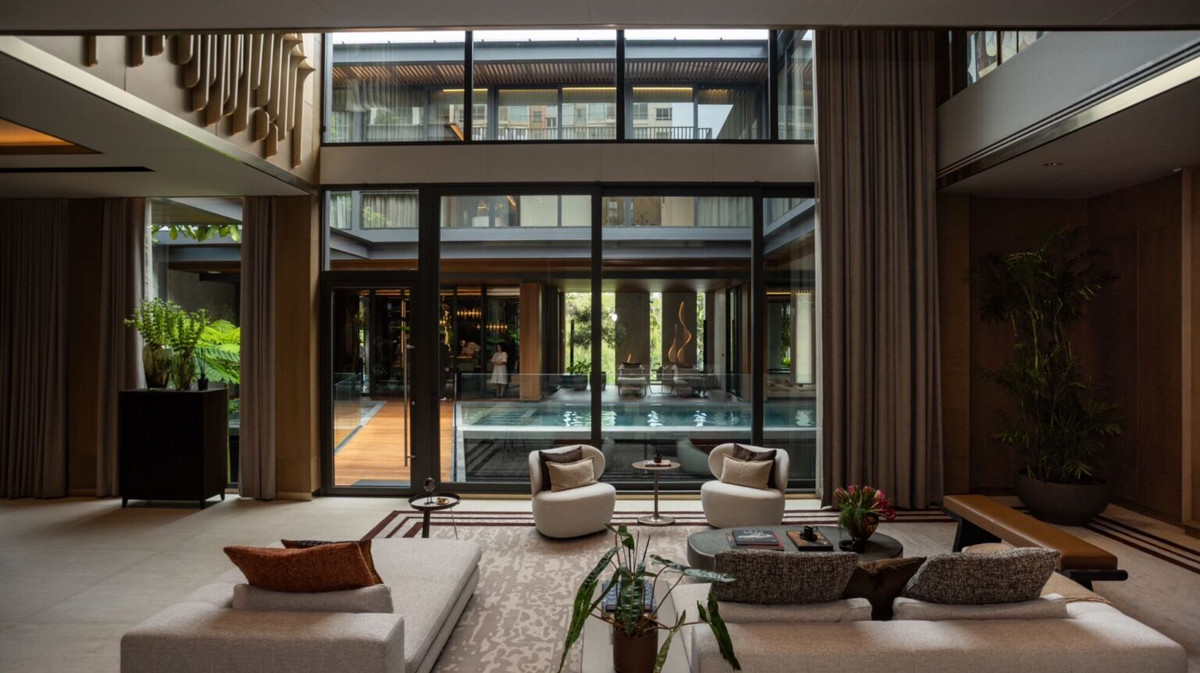 ขายบ้านบางซื่อ วงศ์สว่าง เตาปูน : Sonle Residences: 180sqwah 1,365sqm. 5bed 8bath 3storey private pool 260,000,000 Am: 0656199198