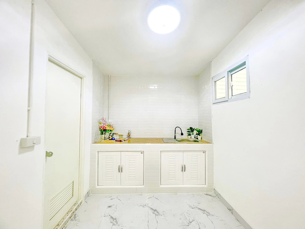 ขายอาคารพาณิชย์นวมินทร์ รามอินทรา : CB026♛♚อาคารพาณิชย์ ขาย 3 ห้องนอน⚝นวมินทร์♜ใกล้ตลาดปัฐวิกรณ์∞099-5919653,065-9423251▚Line@sureresidence