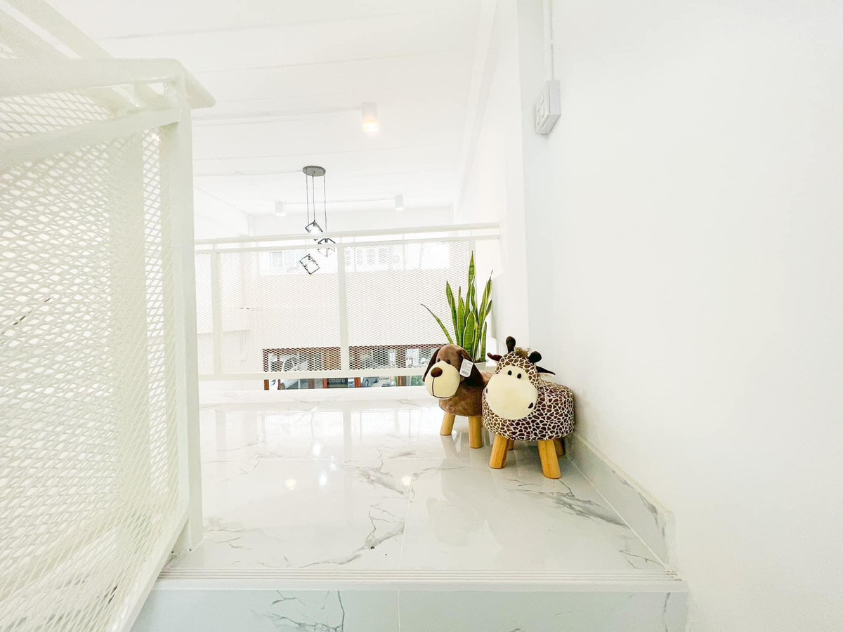 ขายอาคารพาณิชย์นวมินทร์ รามอินทรา : CB026♛♚อาคารพาณิชย์ ขาย 3 ห้องนอน⚝นวมินทร์♜ใกล้ตลาดปัฐวิกรณ์∞099-5919653,065-9423251▚Line@sureresidence