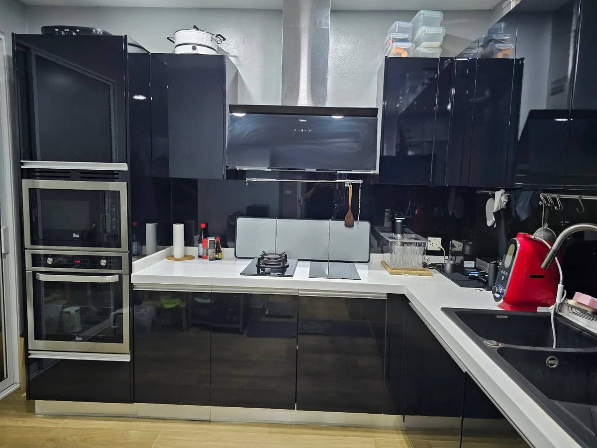 For RentTownhomeLadprao101, Happy Land, The Mall Bang Kapi : Townhouse for rent ✨ Baan Klang Muang Ladprao 87 ✨ 3 bedrooms, 4 bathrooms, corner unit, fully furnished and equipped with appliances.