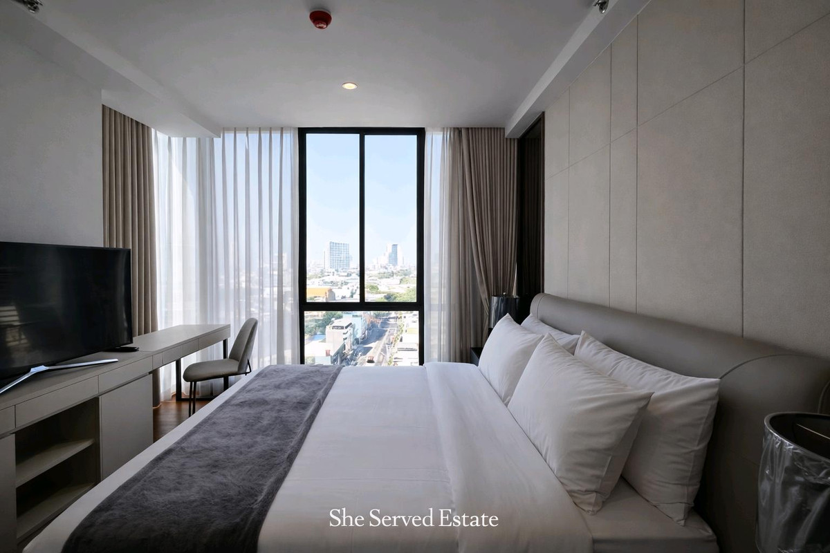 For RentCondoSathorn, Narathiwat : For Rent ◈ One Altitude Charoenkrung ◈ 2 Bedrooms + Maid’s Quarter • Brand New Unit • Fully Furnished • Ready to Move In