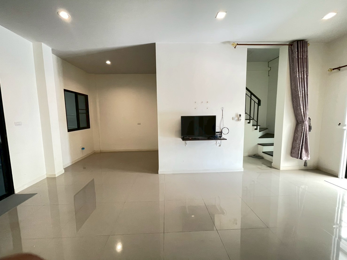 ให้เช่าทาวน์โฮมพระราม 5 ราชพฤกษ์ บางกรวย : ให้เช่า ทาวน์โฮม 3 ชั้น พร้อมอยู่ เปี่ยมสุข ติดถนนกาญจนาภิเษก ใกล้ รร.เทพศิรินทร์ นนทบุรี ทางด่วน ศรีรัช 