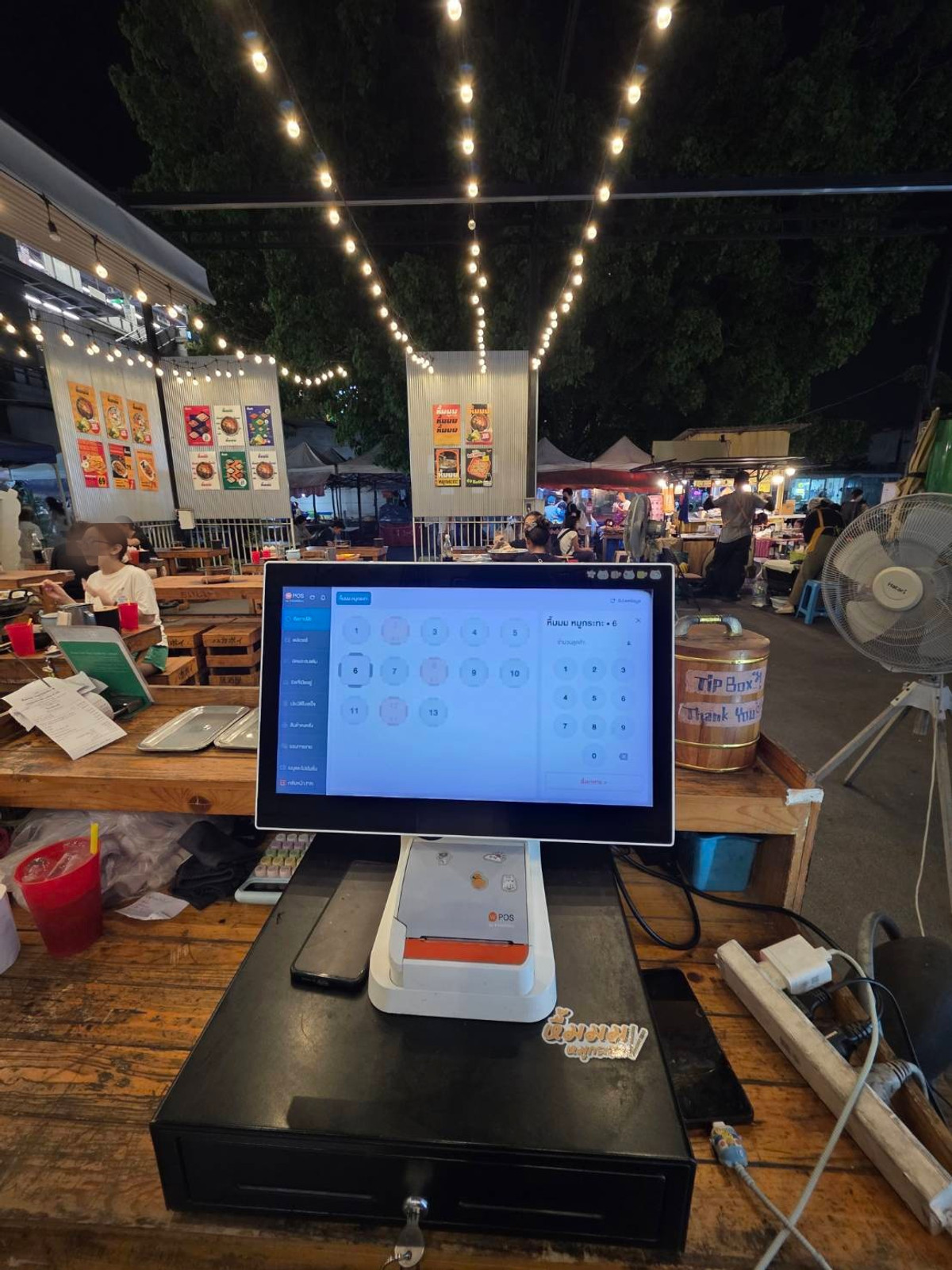 For LeaseholdRetail SpaceLadkrabang, Suwannaphum Airport : Urgent sale, Mu Katha Shop, 250,000 baht, Ton Sai Market branch, next to BTS Bearing, best value in the area.