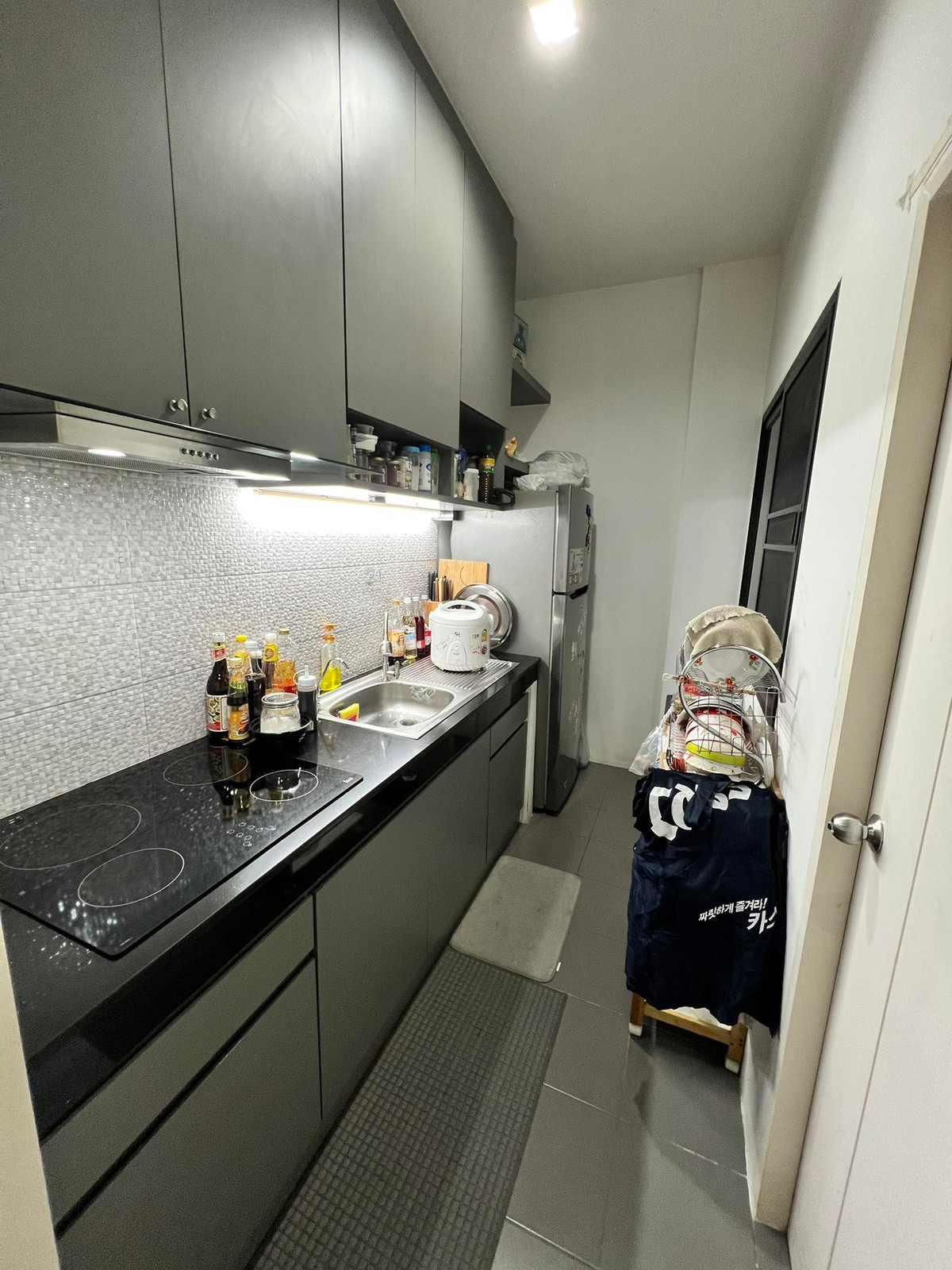 ให้เช่าบ้านพระราม 2 บางขุนเทียน : ให้เช่า ทาวน์โฮม3 ชั้น บรรยากาศบ้านเดี่ยว หมู่บ้านมิวส์ เทียนทะเล 15 เฟอร์นิเจอร์ครบ พร้อมเข้าอยู่ 